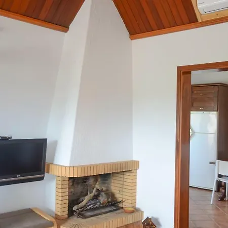 Enticing,pebble House By The Beach Casa de Férias *
